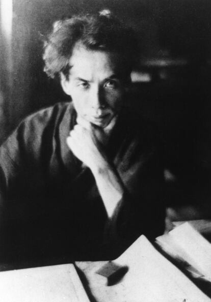 El escritor Ryunosuke Akutagawa, a mediados de la década de 1920.