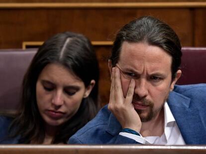 Pablo Iglesias e Irene Montero en el Congreso este jueves.