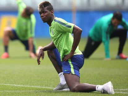 Paul Pogba, en un entrenamiento este lunes en Turín.