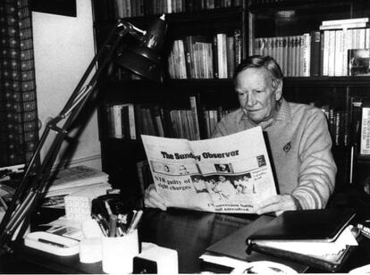 Harold, 'Kim', Philby fotografiado en su casa de Moscú.