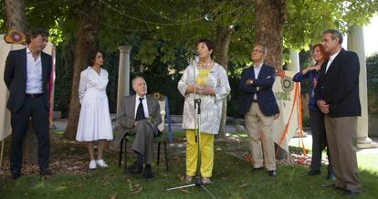 Eduardo Arroyo y la alcaldesa de Segovia, Clara Luquero, inauguran el Hay Festival.