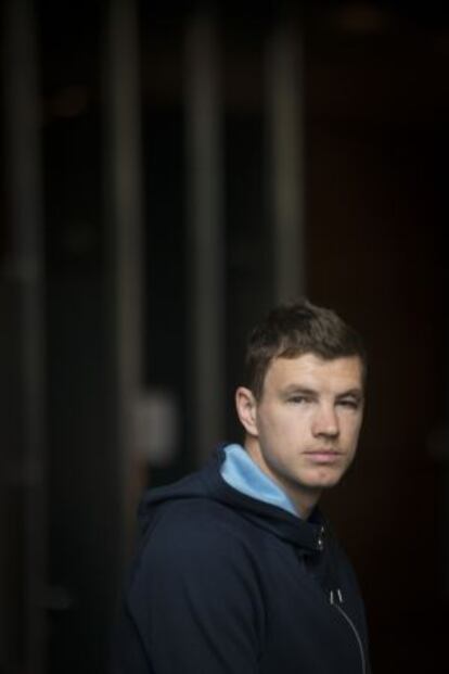 Ediz Dzeko, ayer en Barcelona.