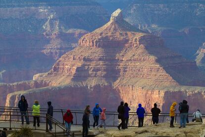 Mather Point es uno de los lugares más impresionantes para ver amanecer desde el Gran Cañón.