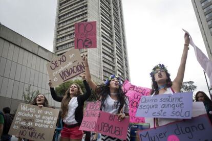 Mujeres se manifiestan en la útlima Marcha de las Putas, en Quito.