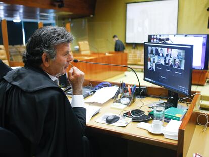 Luiz Fux preside sessão do STF por videoconferência.