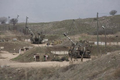 Soldados israelíes en alerta, este domingo en Kiryat Shmona.