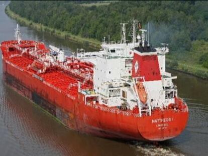 Secuestrado un petrolero con 5 marineros españoles a bordo en el Golfo de Guinea