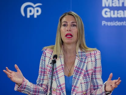 La candidata del PP a la Presidencia de la Junta, María Guardiola, en una rueda de prensa en Mérida (Badajoz).