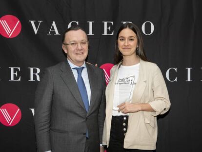 Francisco Vaciero, presidente de Vaciero, e Irene Cortés, redactora de la sección Legal de CincoDías-Wolters Kluwer.