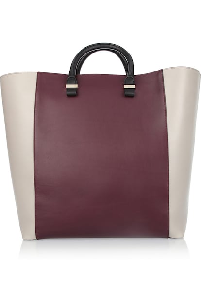 Bolso bicolor de Victoria Beckham.