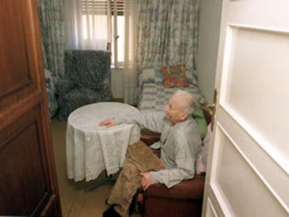 Una de las ancianas que vive en la residencia <i>pirata</i> de la calle de Gaztambide.
