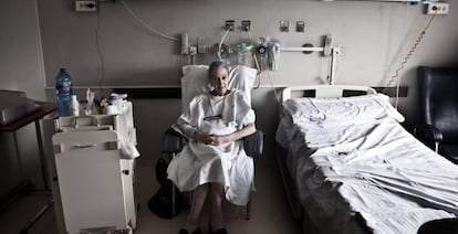 María Jesús Arroyo en la Unidad de Cuidados Paliativos del hospital madrileño de La Paz el viernes pasado.