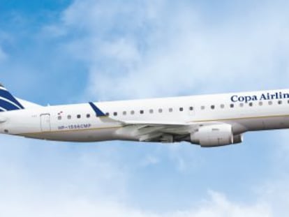 Un avi&oacute;n Embraer 190 de la aerol&iacute;nea Copa Airlines. 