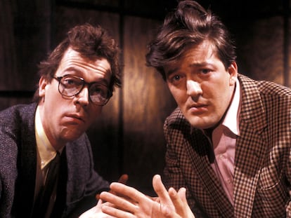 Hugh Laurie y Stephen Fry en una imagen promocional de 'A Bit of Fry and Laurie'