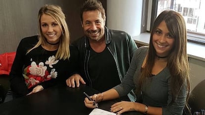 Sof&iacute;a Balbi, Ricky Sarkany y Antonella Roccuzzo, en una imagen de Instagram.