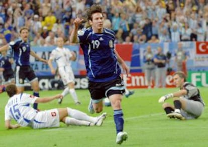 Messi celebra su primer gol en un Mundial, ante Serbia y Montenegro en Alemania 2006.