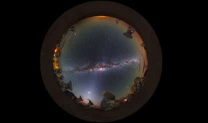 Una imagen del llano de Chajnantor, lugar de ALMA (Atacama Large Millimeter/submillimeter Array), que consta de 66 antenas.