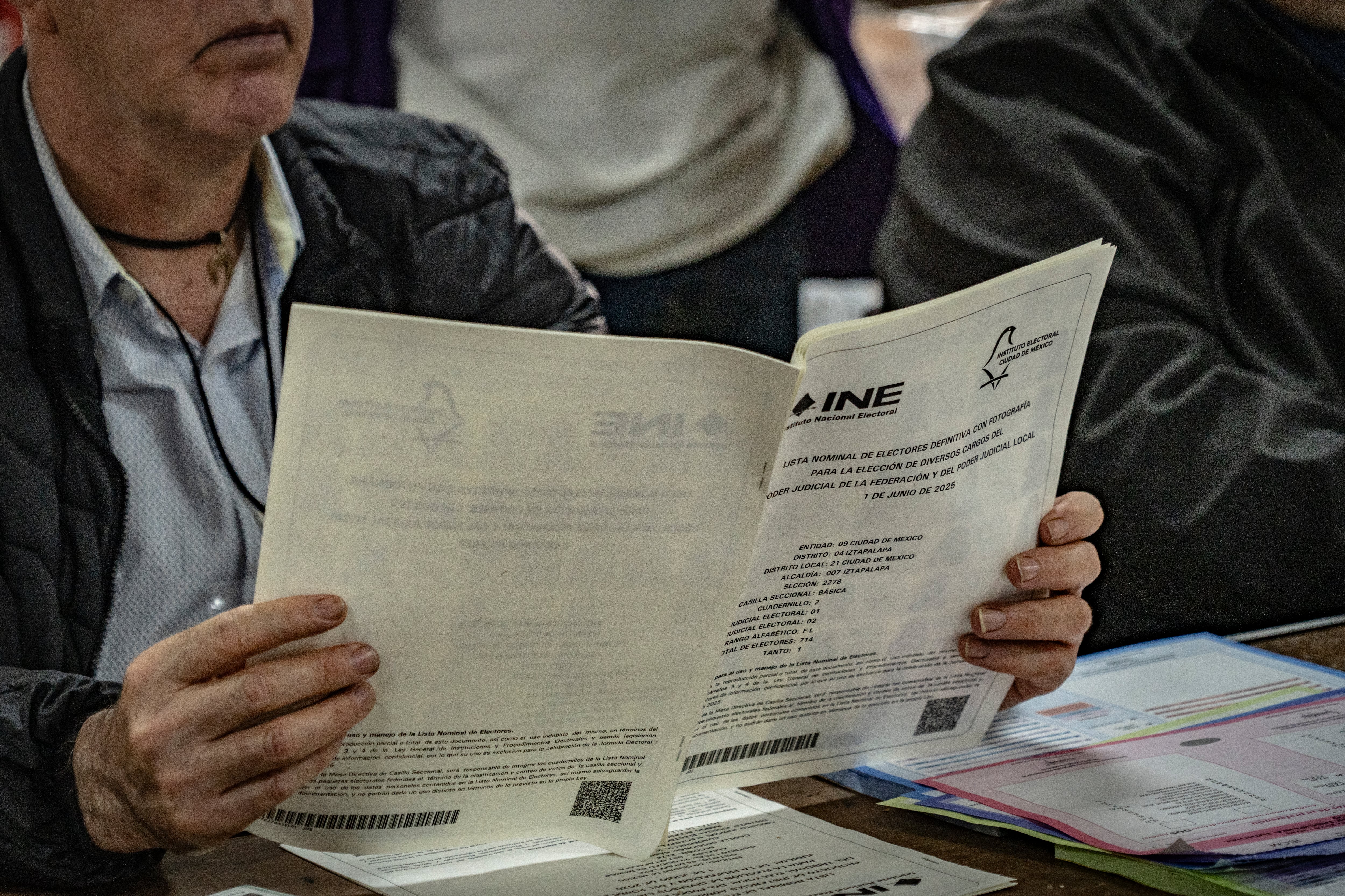 Las fallas de los comités de evaluación de la elección judicial acorralan al INE