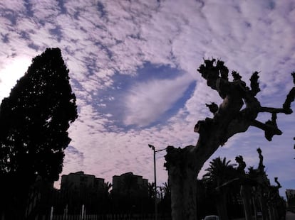 Una nube de tipo cavum captada con un teléfono móvil.