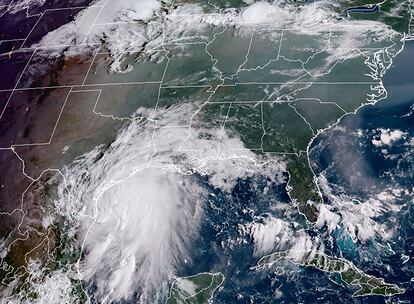 Imagen satelital de la tormenta tropical 'Nicholas'.
