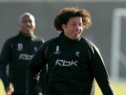 Iván Campo, en el entrenamiento de ayer del Bolton.