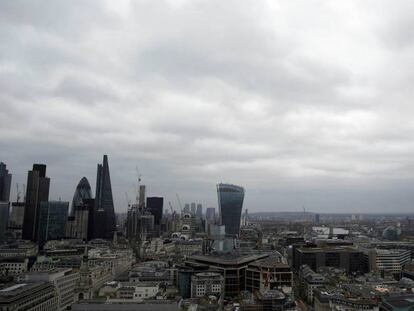 Distrito financiero de Londres, la City, visto desde la Catedral de San Pablo.