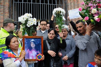 Familiares de Yuliana reclaman justicia por su asesinato.