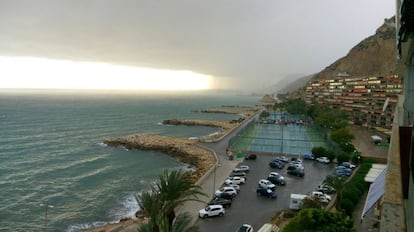 Imagen de uno de los tramos de litoral de la ciudad de Alicante.