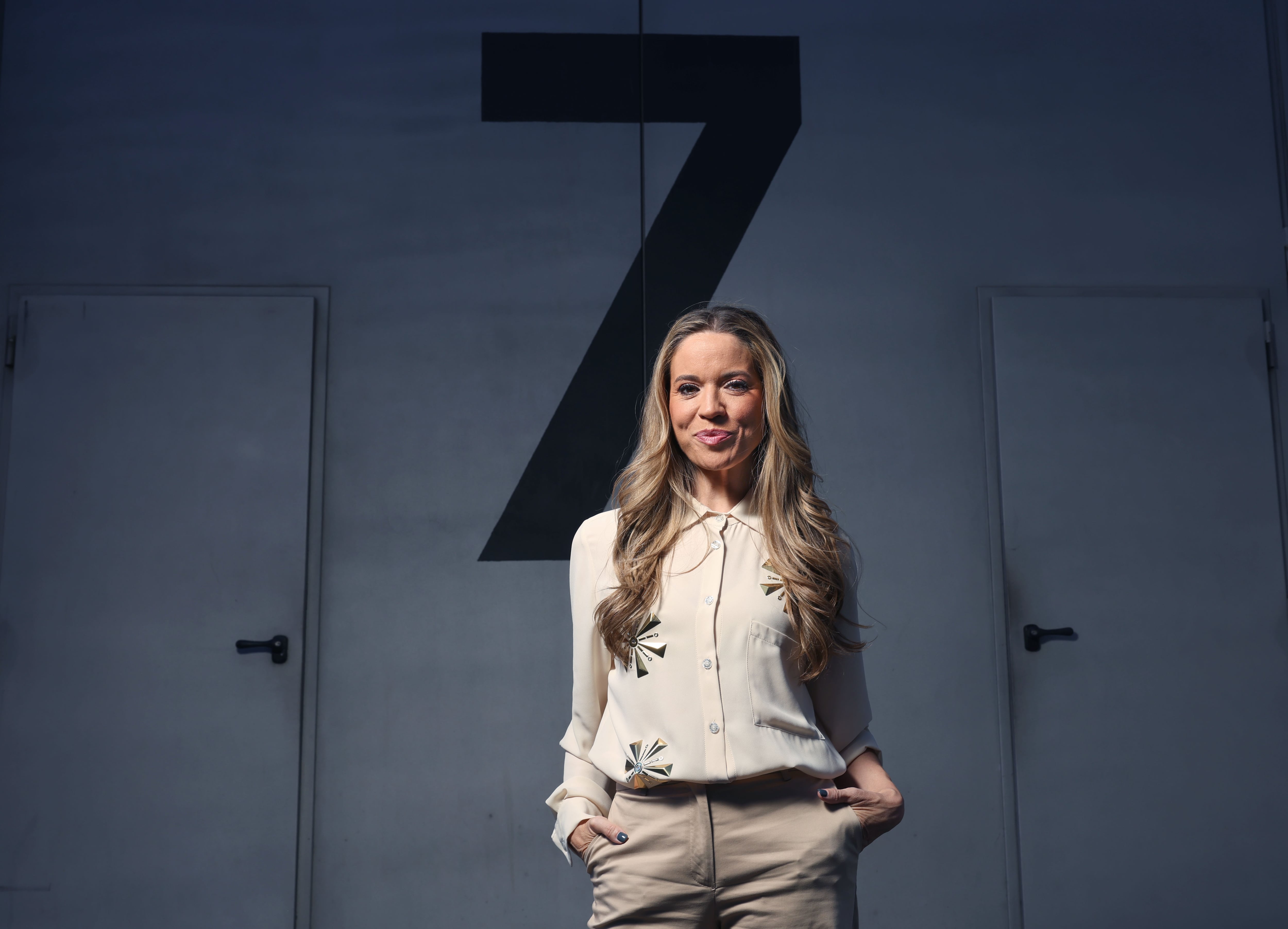 Cristina Lasvignes regresa a los medios de comunicación convertida en rostro de Telecinco.