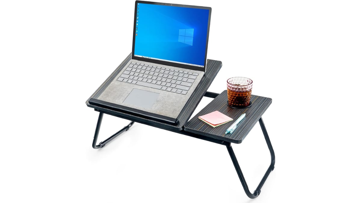 Mesa plegable para la cama.
