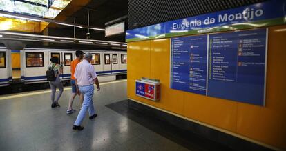 La estación de metro de Eugenia de Montijo, este sábado.
