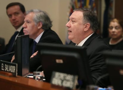 El secretario de Estado estadounidense Mike Pompeo y el secretario general de la OEA, Luis Almagro.