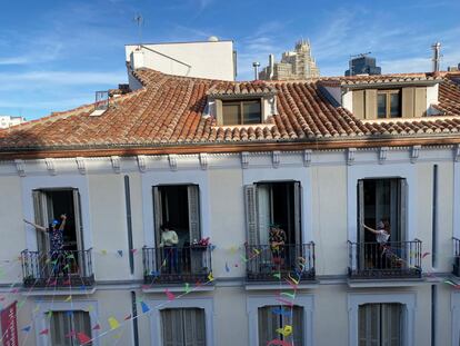 Durante la obra de teatro, parte de la programación de las fiestas confinadas del 2 de mayo.