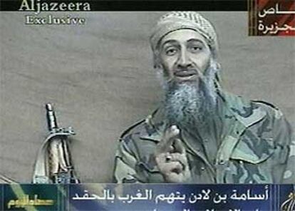 Osama Bin Laden, dirigente de Al Qaeda, en un vídeo emitido en octubre de 2003 en el que amenazó a España.