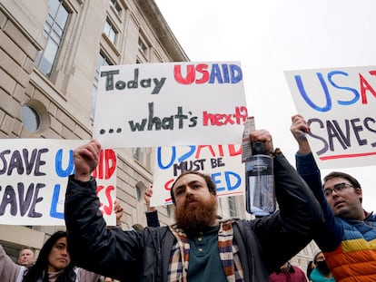 Personas se manifiestan en Washington