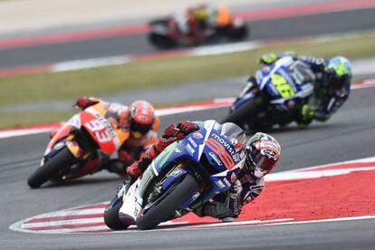 Instantània de les primeres voltes de la cursa a Misano.