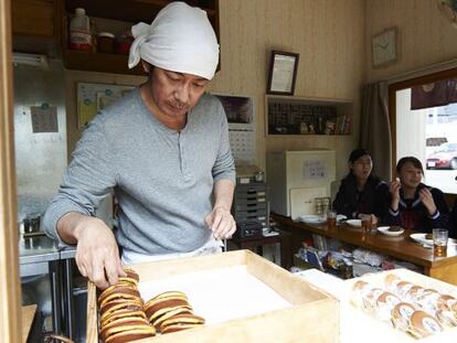 Fotograma de &#039;Una pasteler&iacute;a en Tokio&#039;.