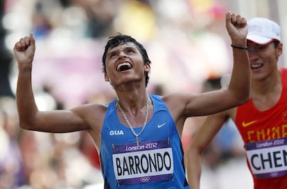 Erick Barrondo celebra la plata en Londres 2012