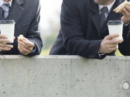 La adopción de jornada reducida de una empleada no elimina la pausa del bocadillo