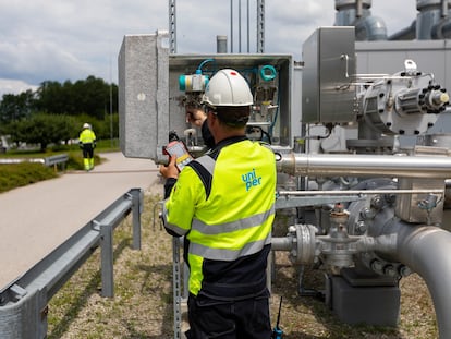 Maintenance work at the Uniper gas warehouse in Muhldorf (Germany).