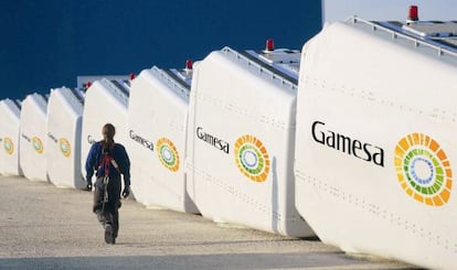 Góndolas para aerogeneradores del grupo Gamesa.