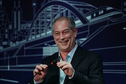 Ciro Gomes durante discurso em São Paulo em 2018. 