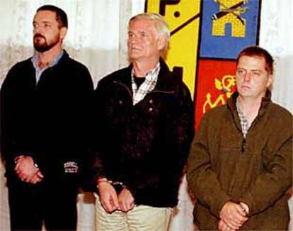 Izda. a dcha., David Bracken, Edward Joseph Campbell y John Joseph Kelly, el 13 de agosto en Bogotá.