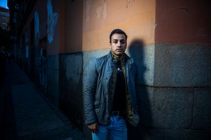 Luis Flores, en una calle de Madrid, la semana pasada.
