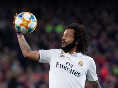 Marcelo, durante el clásico del Camp Nou contra el Barcelona.