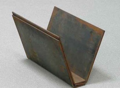 &#39;Three Angle Prop&#39; (1969), escultura de Richard Serra.