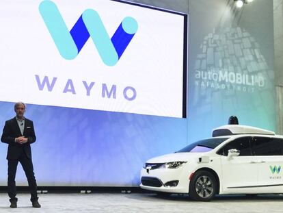 Un coche de Waymo, la empresa de Google que desarrolla el coche aut&oacute;nomo.