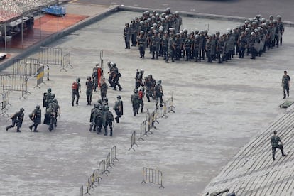 La actual crisis en Hong Kong supone el mayor desafío a la autoridad de China sobre ese territorio desde su devolución por Reino Unido en 1997. Las protesas, que han sacado a las calles a millones de personas, comenzaron en oposición a un proyecto de ley que habría permitido las extradiciones a China