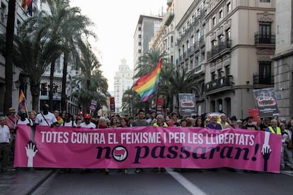 La cabeza de la manifestación contra el fascismo en Valencia.