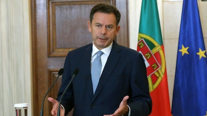 El verano al rojo vivo de Luís Montenegro al frente del Gobierno de Portugal